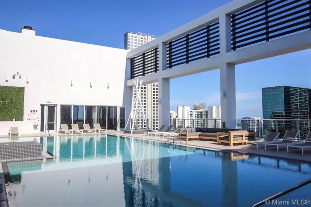 Luxury Modern Condo Downtown Miami Brickell Exterior photo